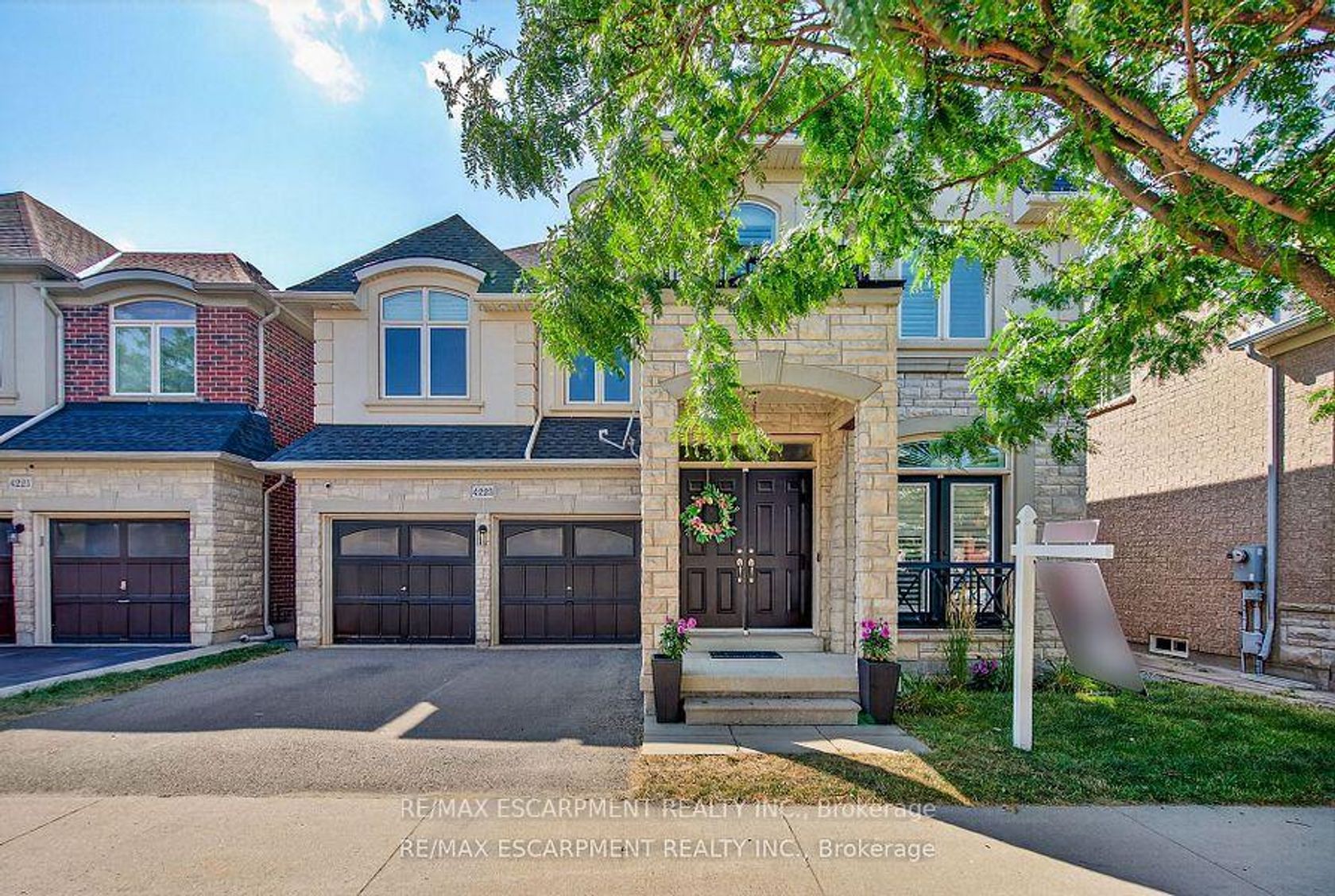 4223 Fuller Crescent, Alton, Burlington 