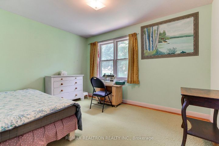 Photo 12 at 49 Monkswood Crescent, Central Newmarket, Newmarket