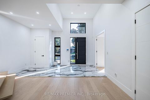 Photo 7 at 24 Gosling Road, Maple, Vaughan