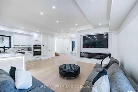 Photo 15 at 24 Gosling Road, Maple, Vaughan