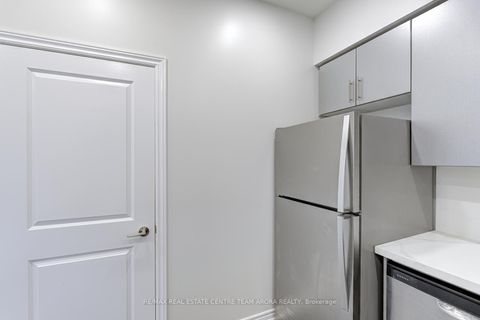 Photo 16 at 303 - 2326 Taunton Road, RO River Oaks, Oakville