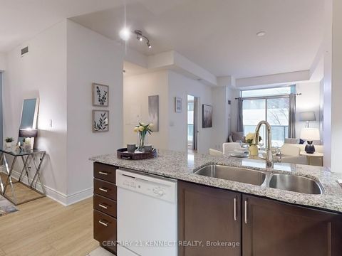 Photo 10 at 316 - 25 Earlington Avenue E, Kingsway South, Toronto