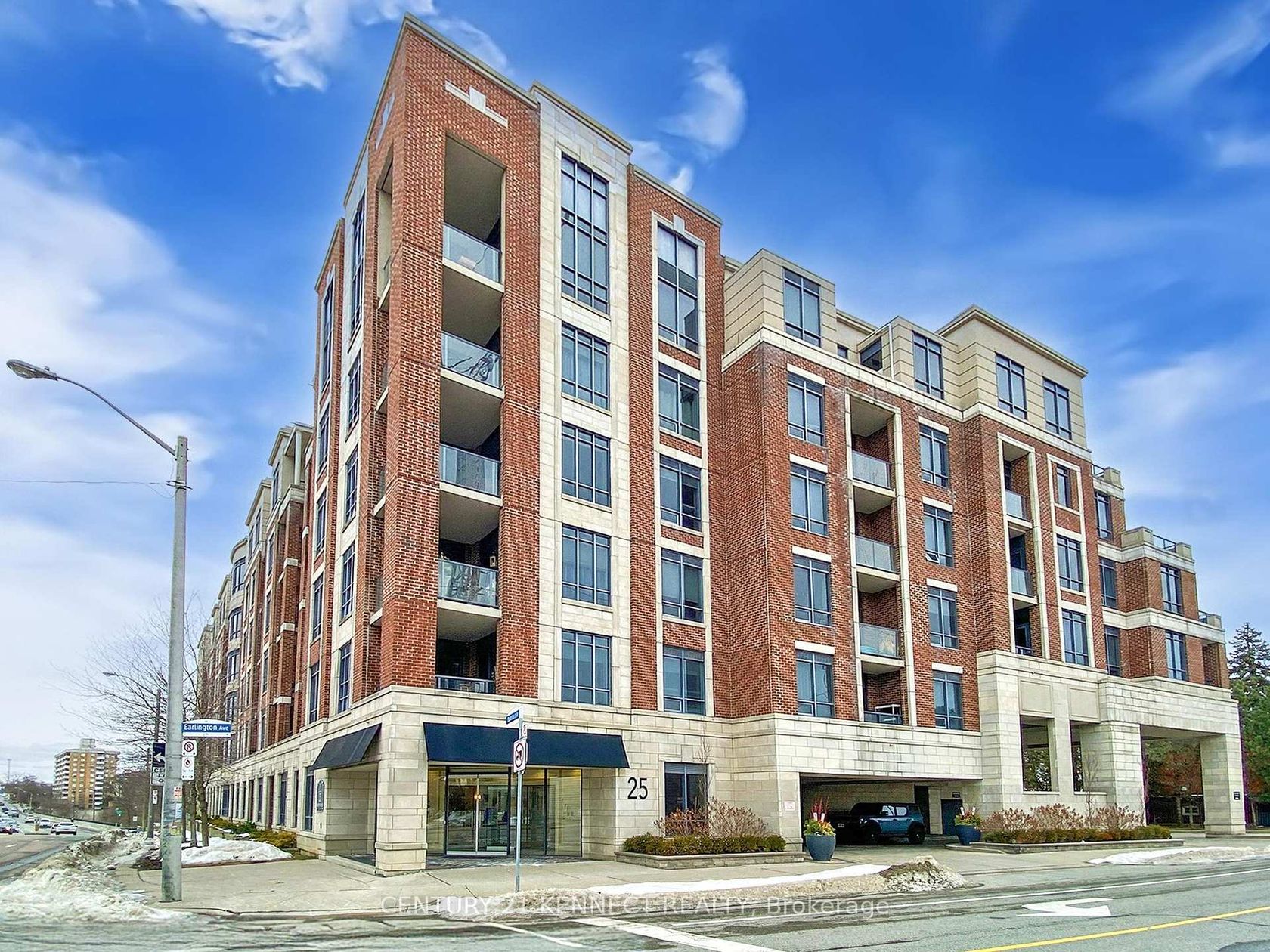 316 - 25 Earlington Avenue E, Kingsway South, Toronto 