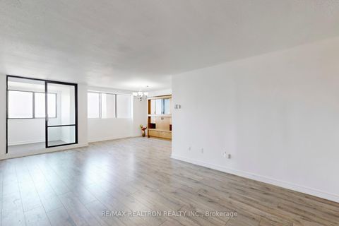 Photo 3 at 3406 - 3 Massey Square, Crescent Town, Toronto