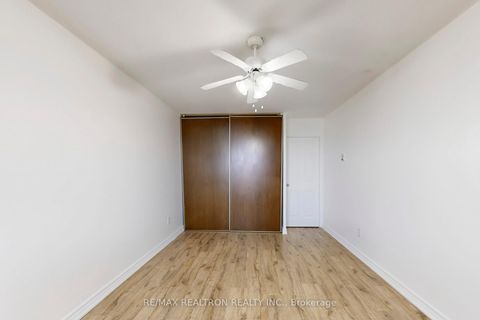 Photo 11 at 3406 - 3 Massey Square, Crescent Town, Toronto
