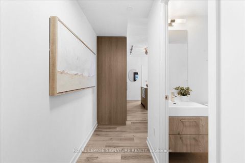 Photo 1 at 1402 - 1 Yorkville Avenue, Annex, Toronto