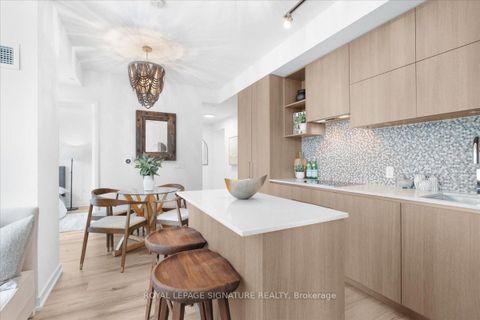 Photo 5 at 1402 - 1 Yorkville Avenue, Annex, Toronto