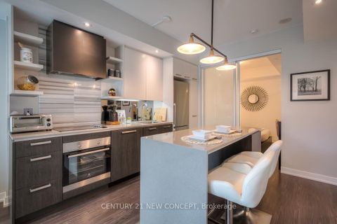 Photo 11 at 724 - 1830 Bloor Street W, High Park North, Toronto