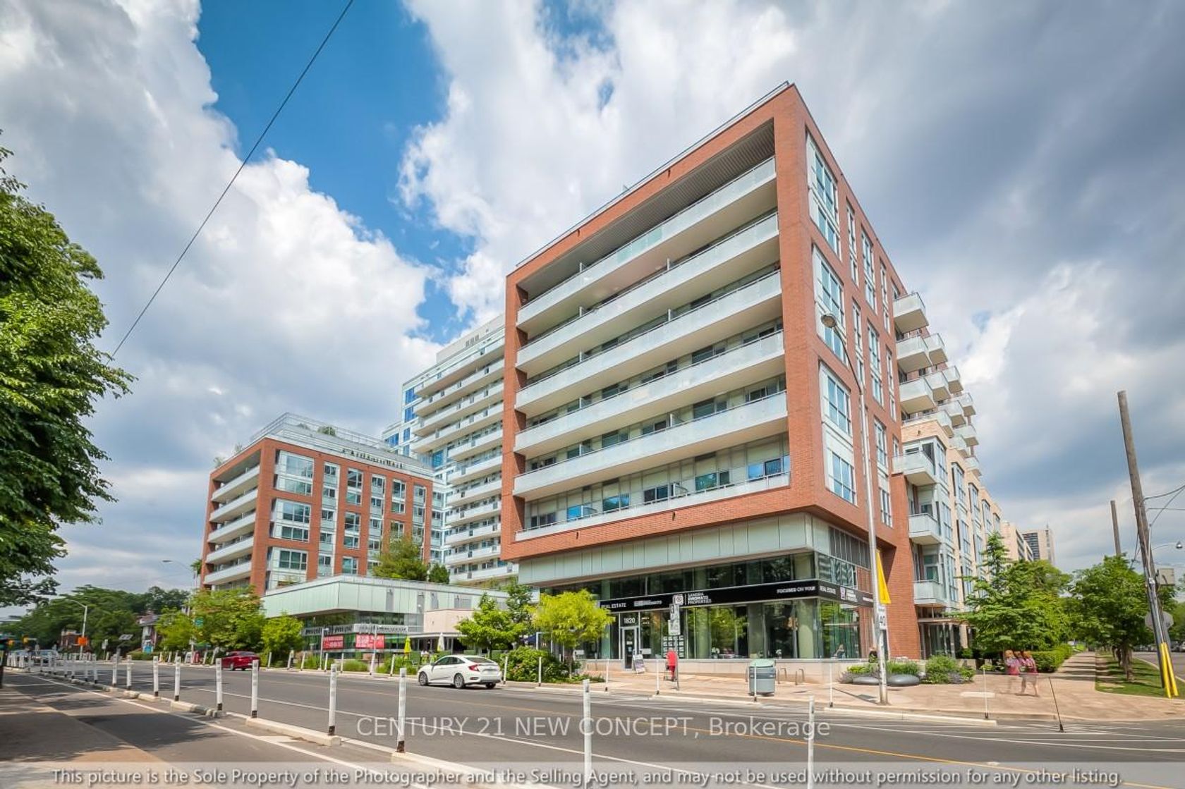 724 - 1830 Bloor Street W, High Park North, Toronto by Loree Meneguzzi Real Estate 724 - 1830 Bloor Street W, High Park North, Toronto