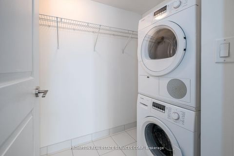 Photo 14 at 807 - 1 The Esplanade, Waterfront Communities C8, Toronto