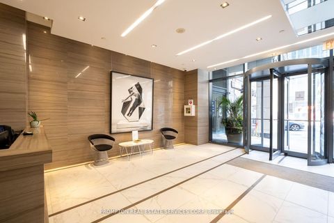 Photo 25 at 807 - 1 The Esplanade, Waterfront Communities C8, Toronto