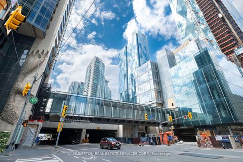 Photo 30 at 807 - 1 The Esplanade, Waterfront Communities C8, Toronto
