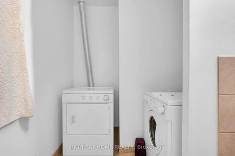 Photo 9 at 909 - 45 Silverstone Drive, Jamestown, Toronto
