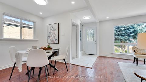 Photo 12 at 8 Hollyhedge Drive, Bendale, Toronto
