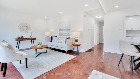 Photo 15 at 8 Hollyhedge Drive, Bendale, Toronto