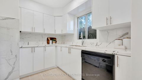 Photo 19 at 8 Hollyhedge Drive, Bendale, Toronto