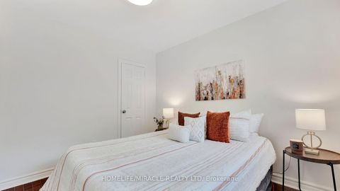 Photo 23 at 8 Hollyhedge Drive, Bendale, Toronto