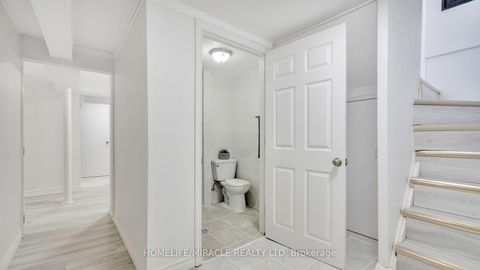 Photo 38 at 8 Hollyhedge Drive, Bendale, Toronto