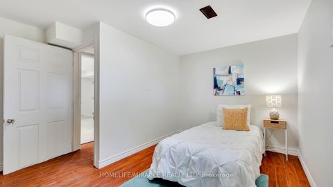 Photo 41 at 8 Hollyhedge Drive, Bendale, Toronto