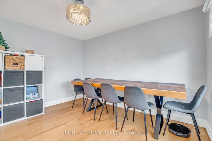 Photo 16 at 6824 Avila Road, Meadowvale, Mississauga