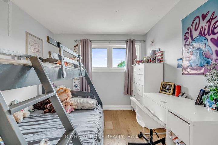 Photo 35 at 6824 Avila Road, Meadowvale, Mississauga