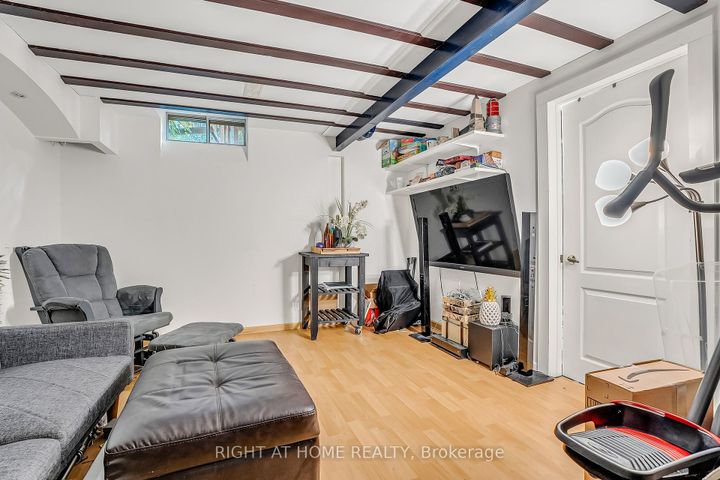 Photo 38 at 6824 Avila Road, Meadowvale, Mississauga