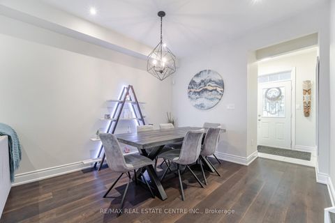 Photo 7 at 35 - 2295 Rochester Circle, BC Bronte Creek, Oakville