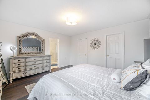 Photo 25 at 35 - 2295 Rochester Circle, BC Bronte Creek, Oakville