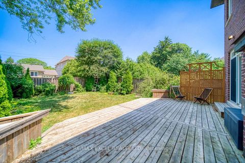 Photo 43 at 166 Townsgate Drive, Yorkhill, Vaughan