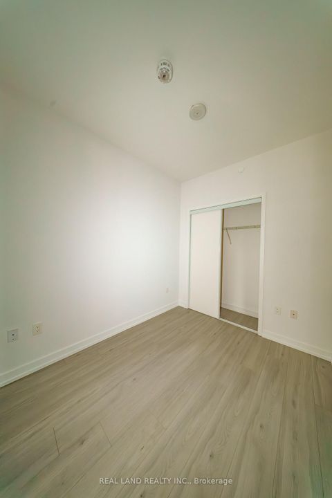 Photo 12 at 814 - 33 Helendale Avenue, Eglinton, Toronto
