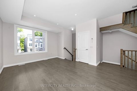 Photo 7 at 83 Puisaya Drive, Rural Richmond Hill, Richmond Hill Photo 7 at 83 Puisaya Drive, Rural Richmond Hill, Richmond Hill