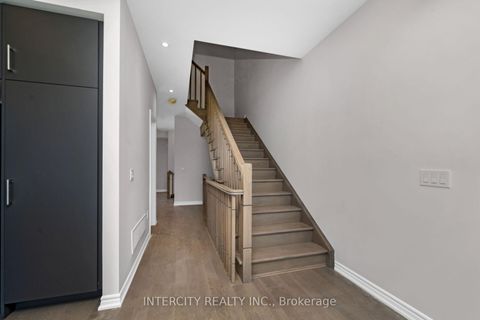 Photo 21 at 83 Puisaya Drive, Rural Richmond Hill, Richmond Hill Photo 21 at 83 Puisaya Drive, Rural Richmond Hill, Richmond Hill