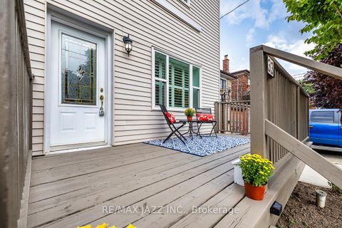 Photo 2 at 33 South Bonnington Avenue, Cliffside, Toronto