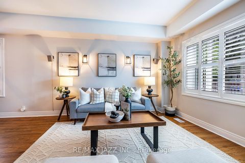Photo 6 at 33 South Bonnington Avenue, Cliffside, Toronto