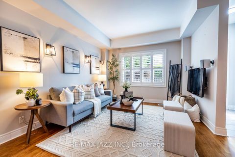 Photo 7 at 33 South Bonnington Avenue, Cliffside, Toronto