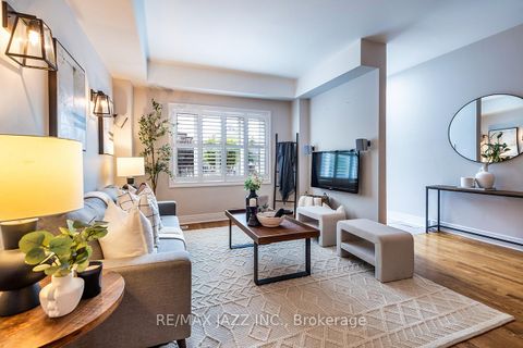 Photo 10 at 33 South Bonnington Avenue, Cliffside, Toronto