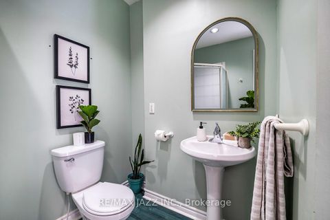 Photo 28 at 33 South Bonnington Avenue, Cliffside, Toronto
