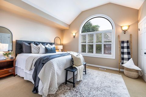 Photo 32 at 33 South Bonnington Avenue, Cliffside, Toronto