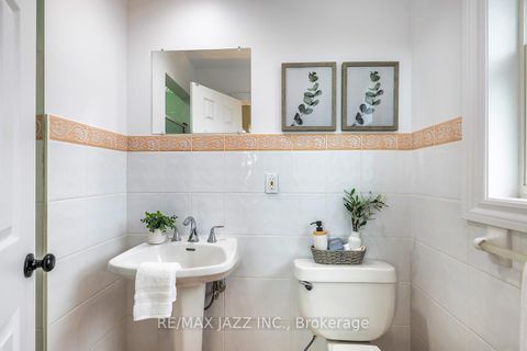 Photo 35 at 33 South Bonnington Avenue, Cliffside, Toronto
