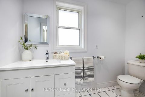 Photo 40 at 33 South Bonnington Avenue, Cliffside, Toronto