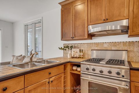 Photo 10 at 8 - 7 Brimley Road S, Cliffcrest, Toronto
