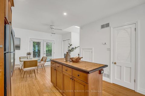 Photo 11 at 8 - 7 Brimley Road S, Cliffcrest, Toronto