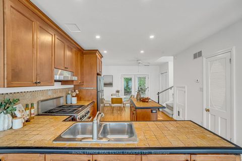 Photo 12 at 8 - 7 Brimley Road S, Cliffcrest, Toronto
