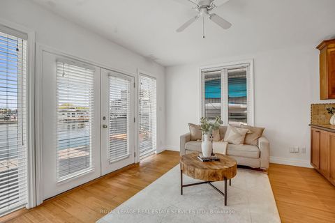 Photo 16 at 8 - 7 Brimley Road S, Cliffcrest, Toronto