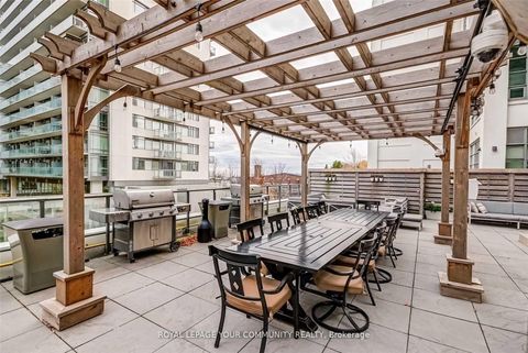 Photo 7 at 208 - 637 Lake Shore Boulevard, Niagara, Toronto