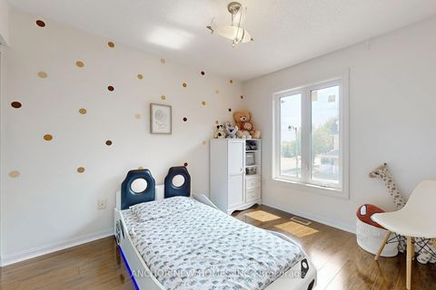 Photo 18 at 60 Coyote Crescent, Rouge E11, Toronto