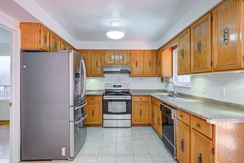 Photo 7 at 12B Burnt Bark Drive, Steeles, Toronto