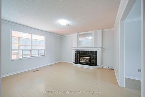 Photo 13 at 12B Burnt Bark Drive, Steeles, Toronto