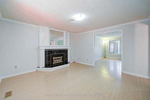Photo 14 at 12B Burnt Bark Drive, Steeles, Toronto