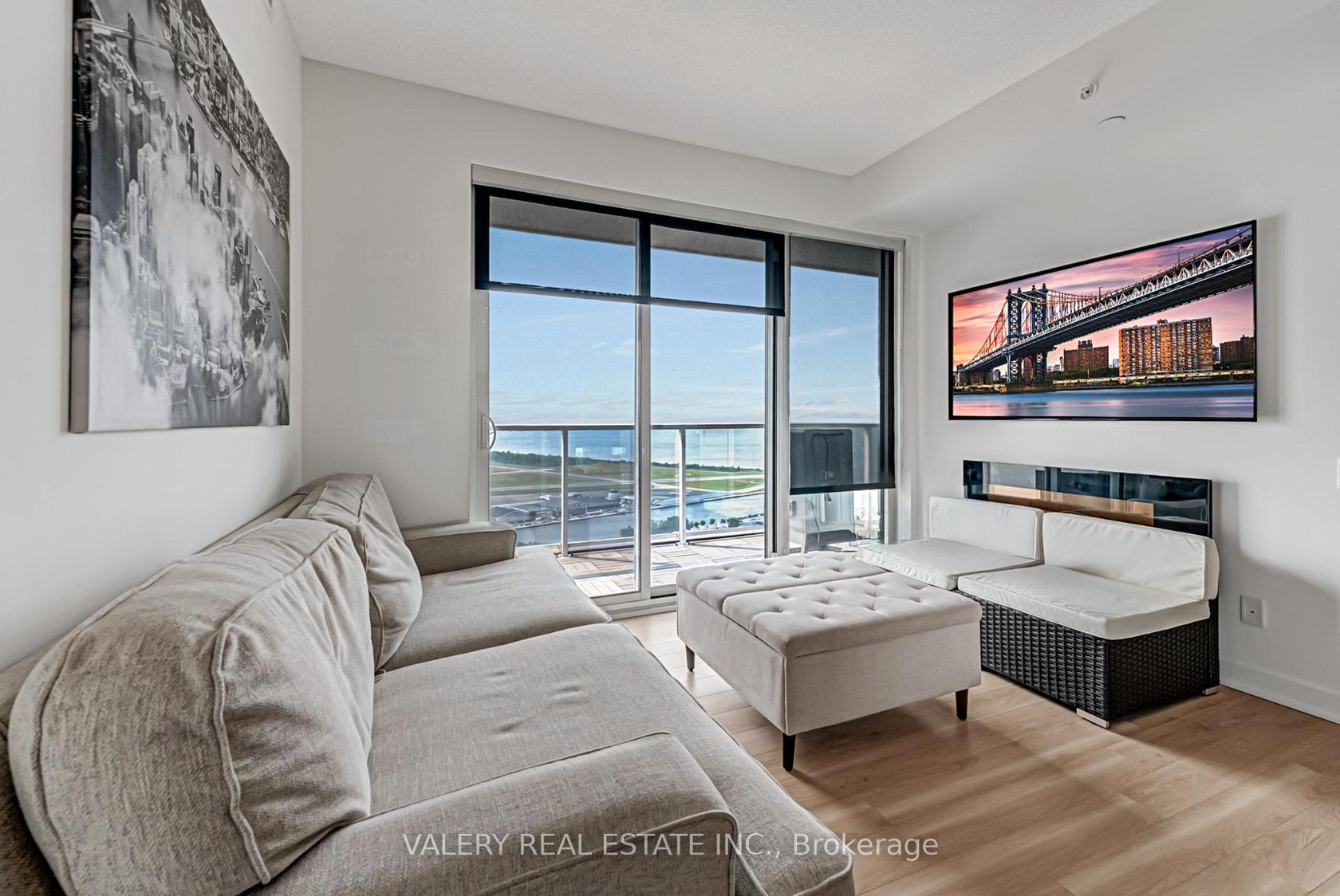 4516 - 17 Bathurst Street, Waterfront Communities C1, Toronto 
